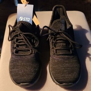 Women's Black Athletic Shoes